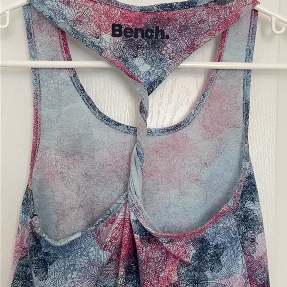 Bench workout top - Picture 5 of 7